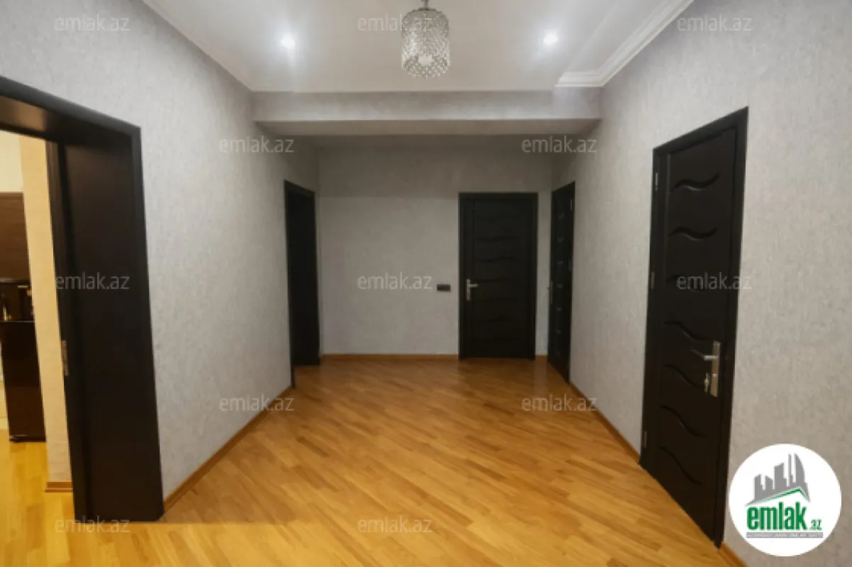Satılır 3 otaqlı yeni tikili 120 m²