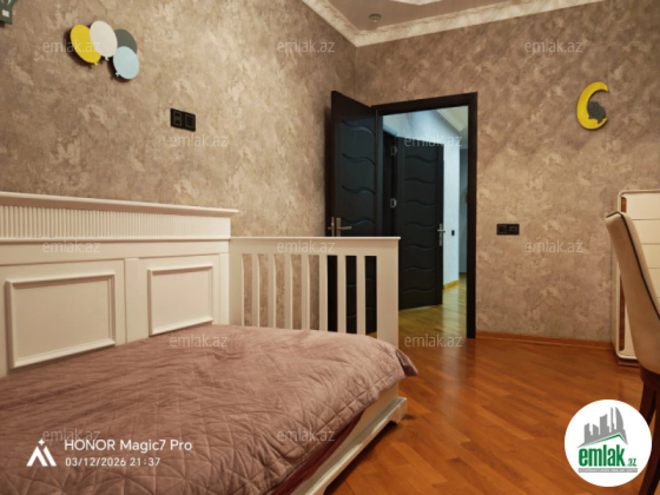 Satılır 3 otaqlı yeni tikili 120 m²