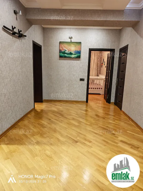 Satılır 3 otaqlı yeni tikili 120 m²