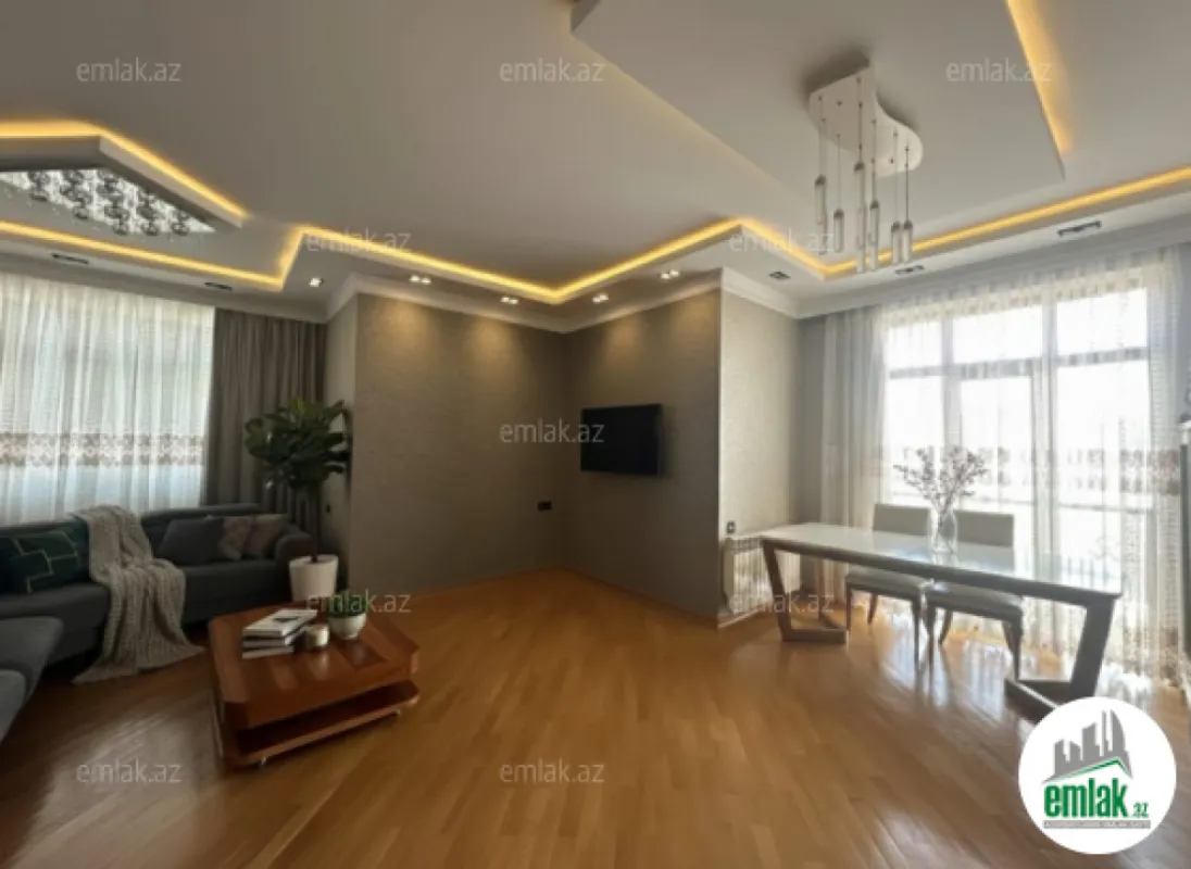 Satılır 3 otaqlı yeni tikili 120 m²