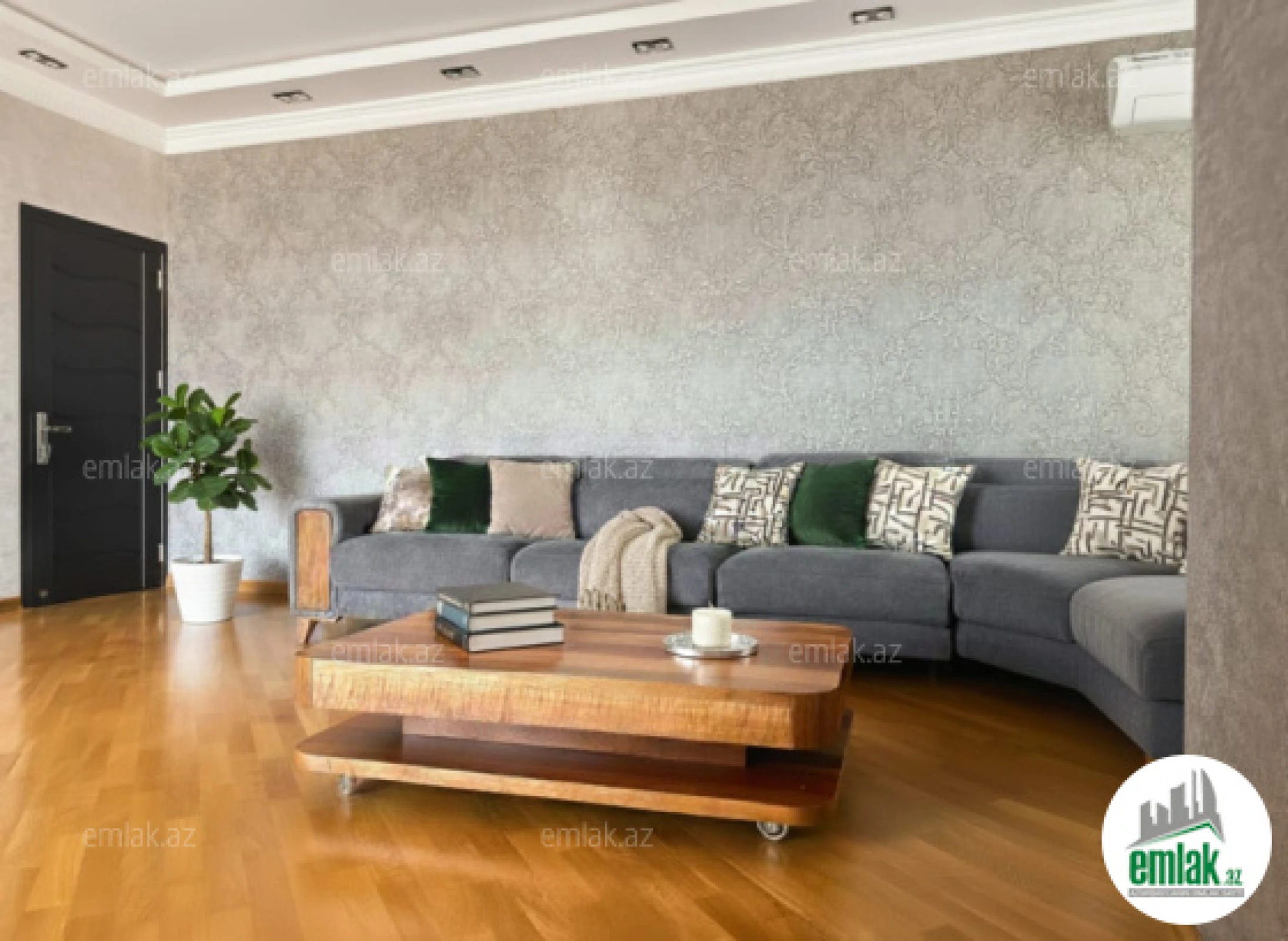 Satılır 3 otaqlı yeni tikili 120 m²