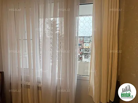 Satılır 2 otaqlı köhnə tikili 50 m²
