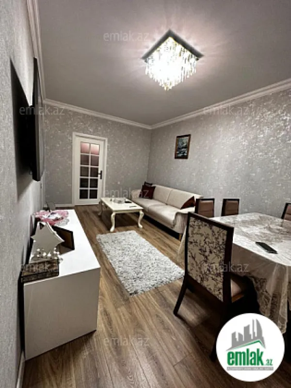 Satılır 2 otaqlı köhnə tikili 50 m²