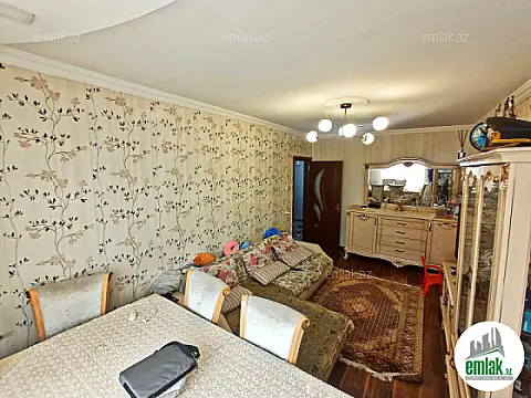 Satılır 2 otaqlı köhnə tikili 70 m²