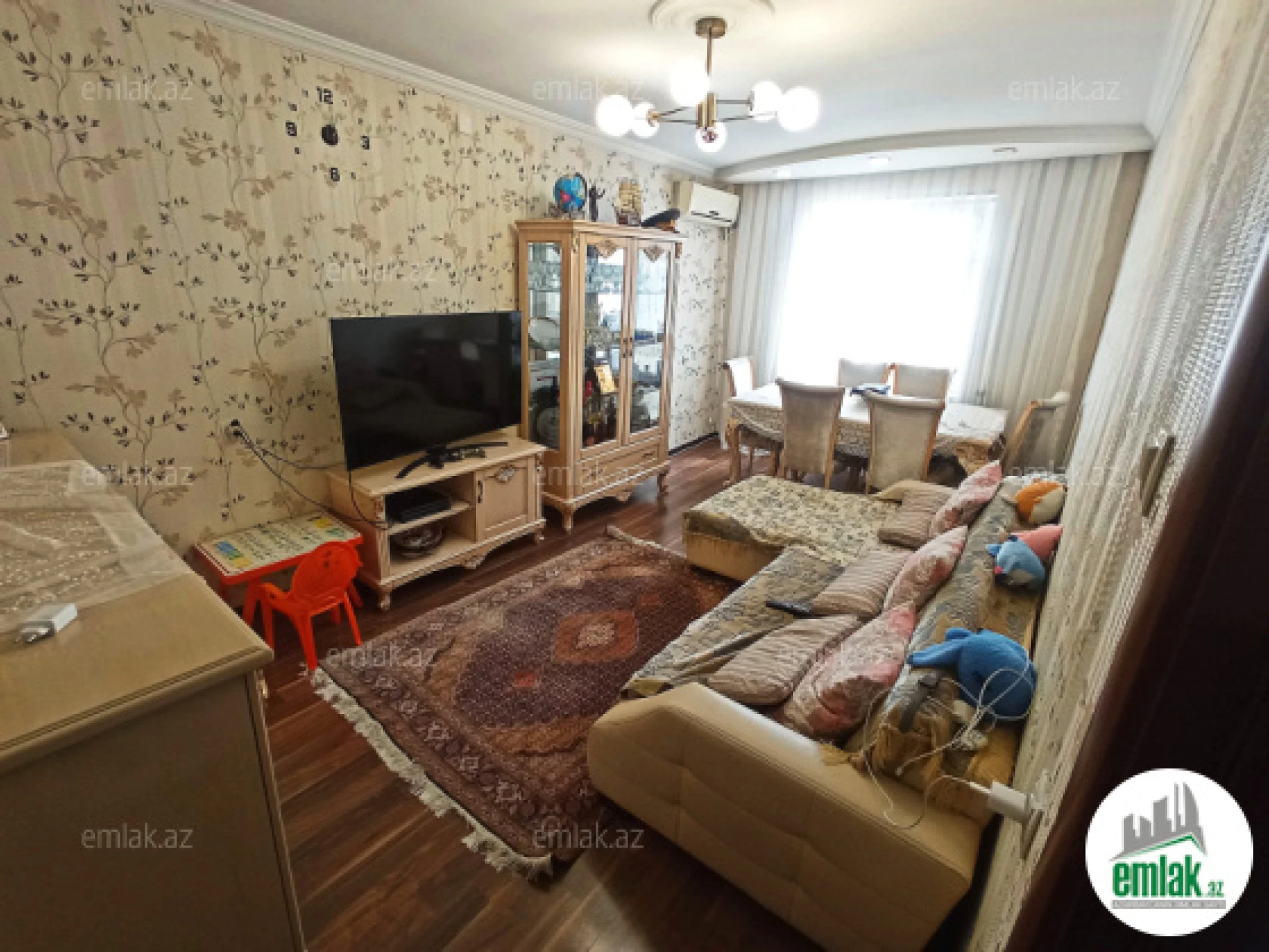 Satılır 2 otaqlı köhnə tikili 70 m²