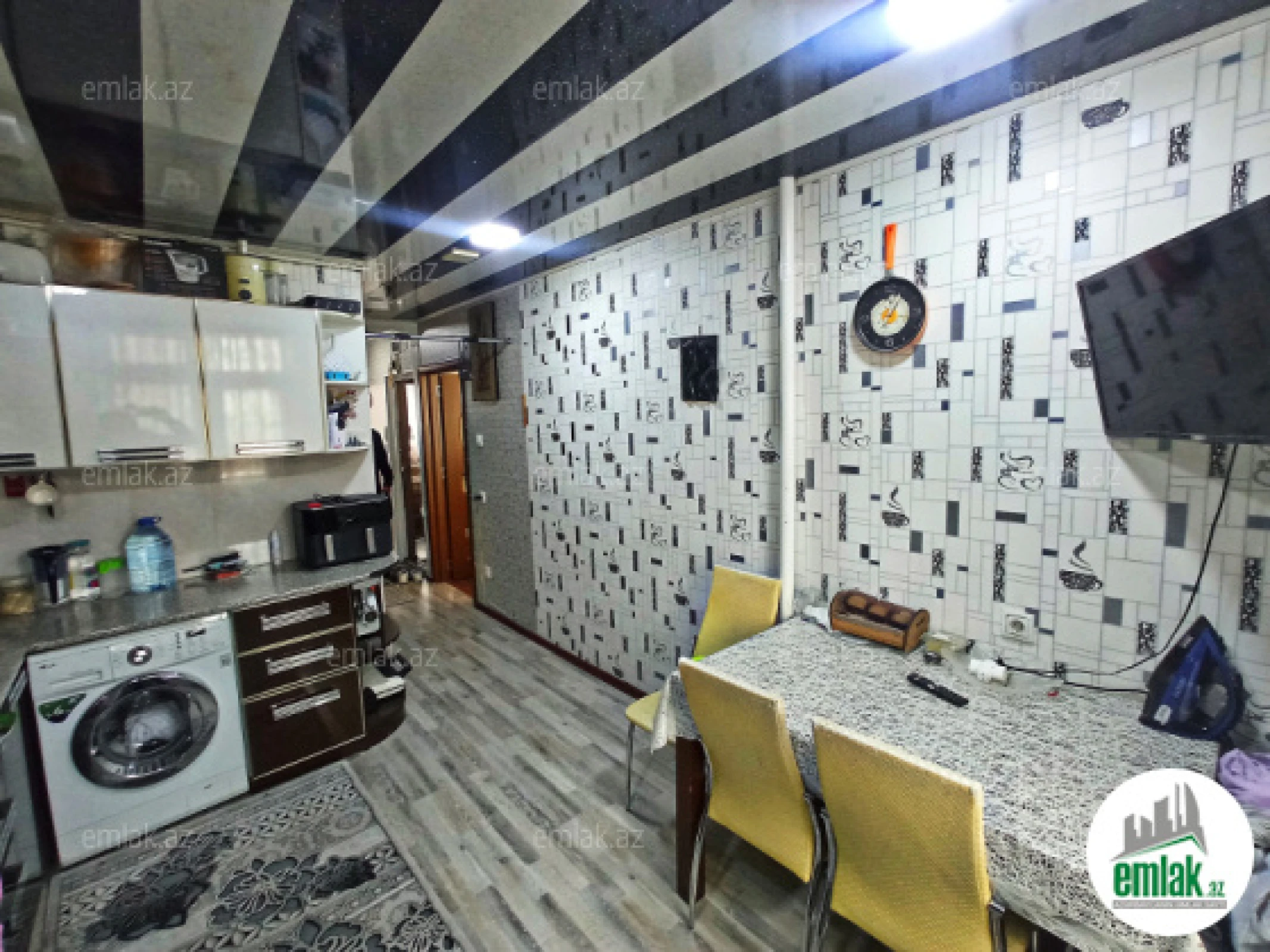 Satılır 2 otaqlı köhnə tikili 70 m²