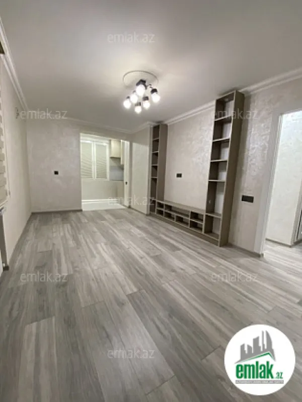 Satılır 3 otaqlı köhnə tikili 40 m²