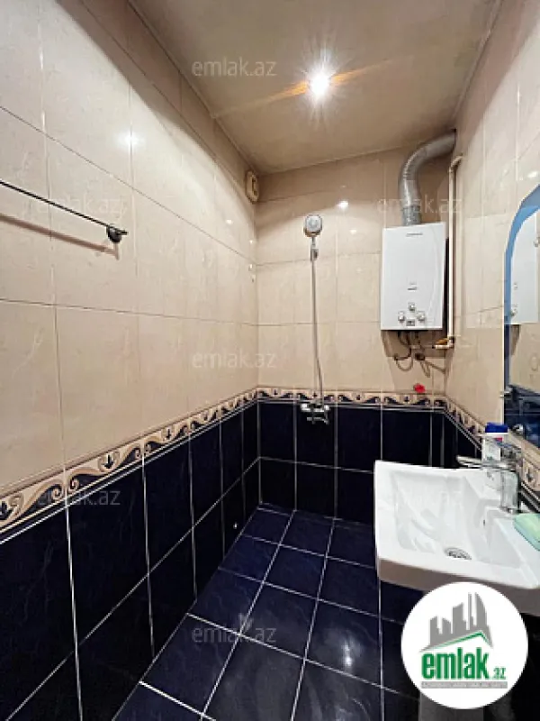 Satılır 3 otaqlı köhnə tikili 70 m²
