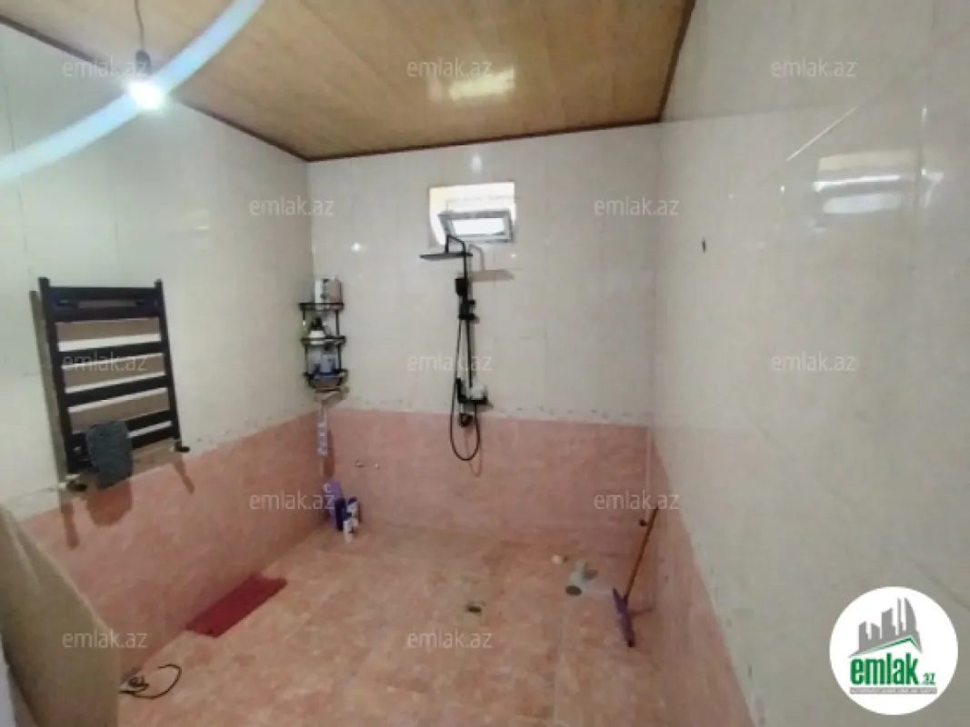 Satılır 5 otaqlı həyət evi 155 m²