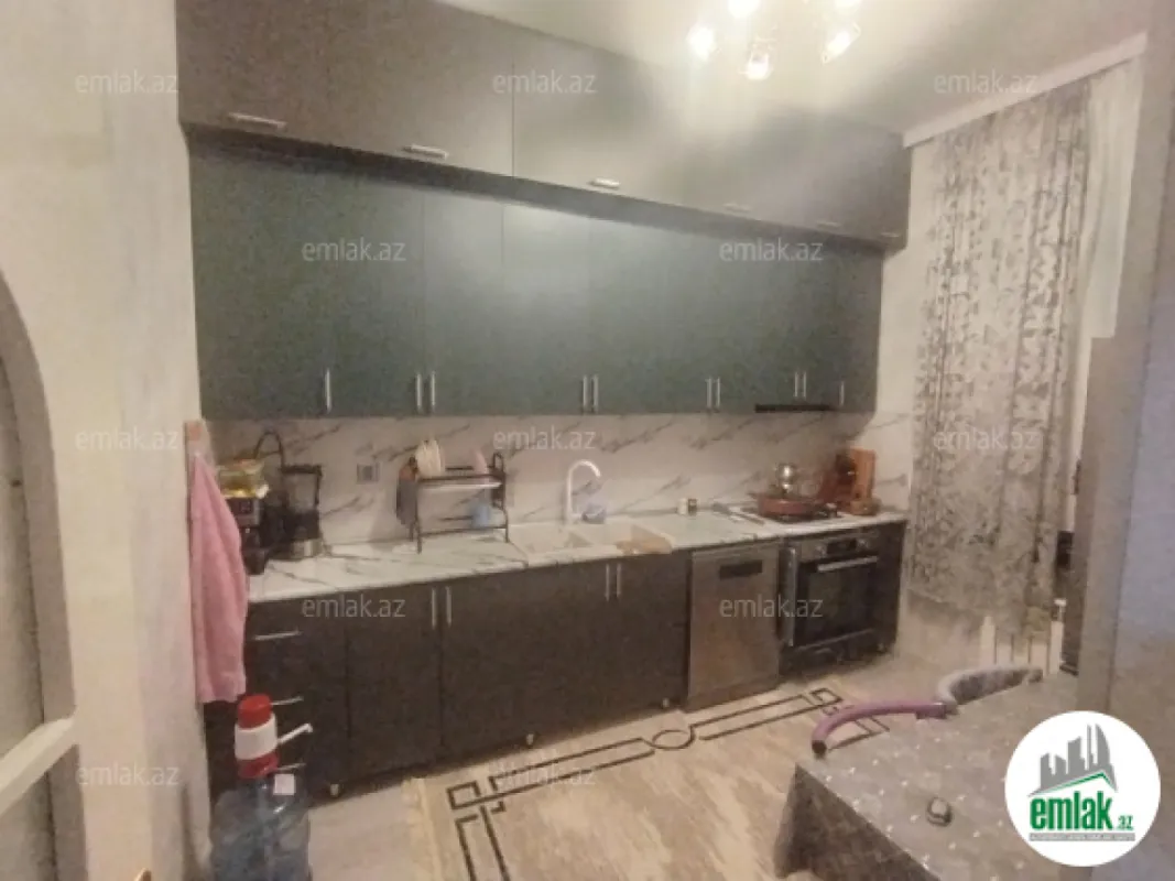 Satılır 5 otaqlı həyət evi 155 m²