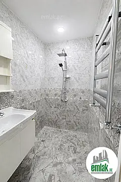 Satılır 2 otaqlı yeni tikili 60 m²