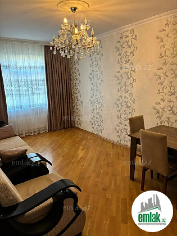 Satılır 3 otaqlı köhnə tikili 80 m²