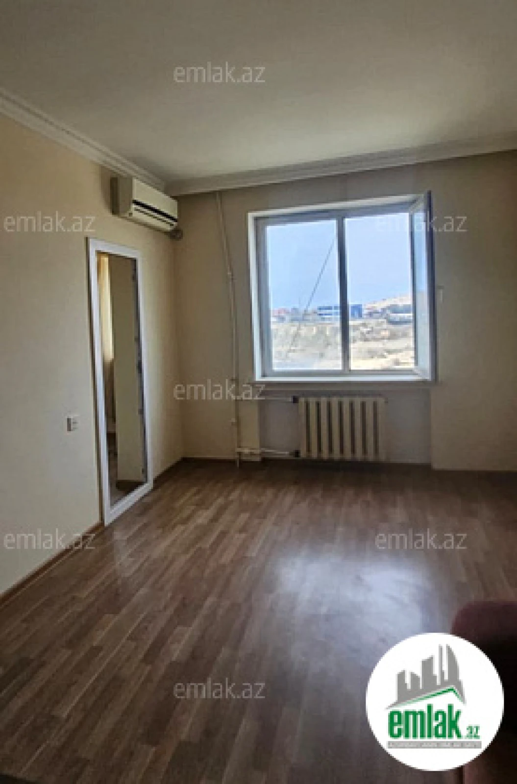 Satılır 3 otaqlı köhnə tikili 55 m²