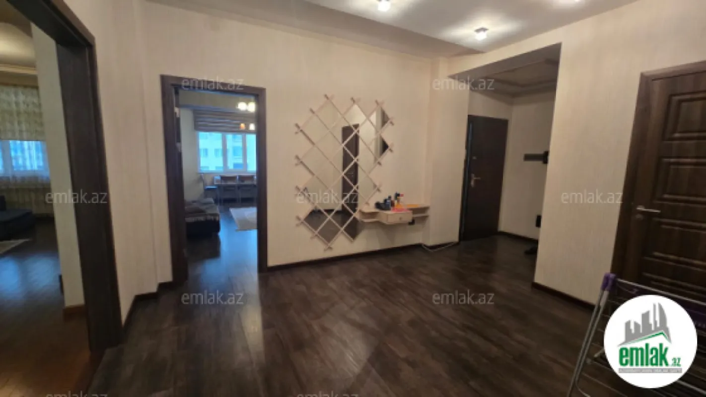 Satılır 3 otaqlı yeni tikili 157 m²