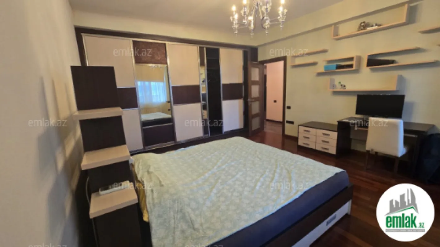 Satılır 3 otaqlı yeni tikili 157 m²