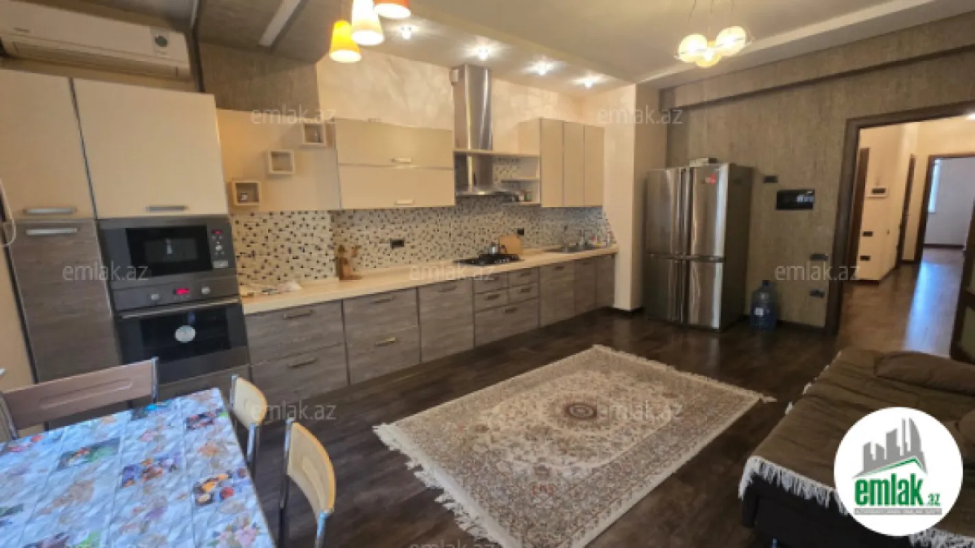 Satılır 3 otaqlı yeni tikili 157 m²