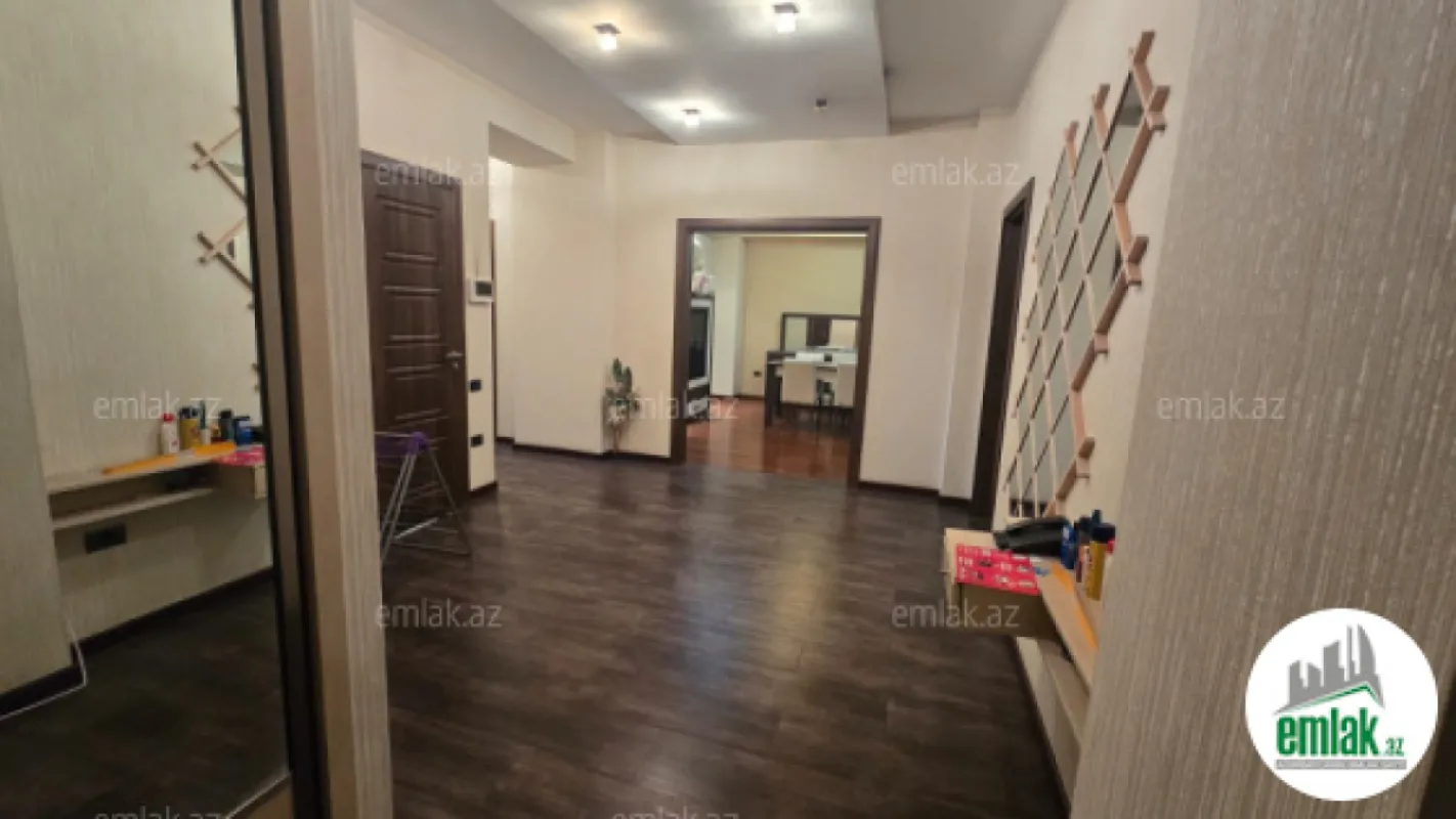 Satılır 3 otaqlı yeni tikili 157 m²