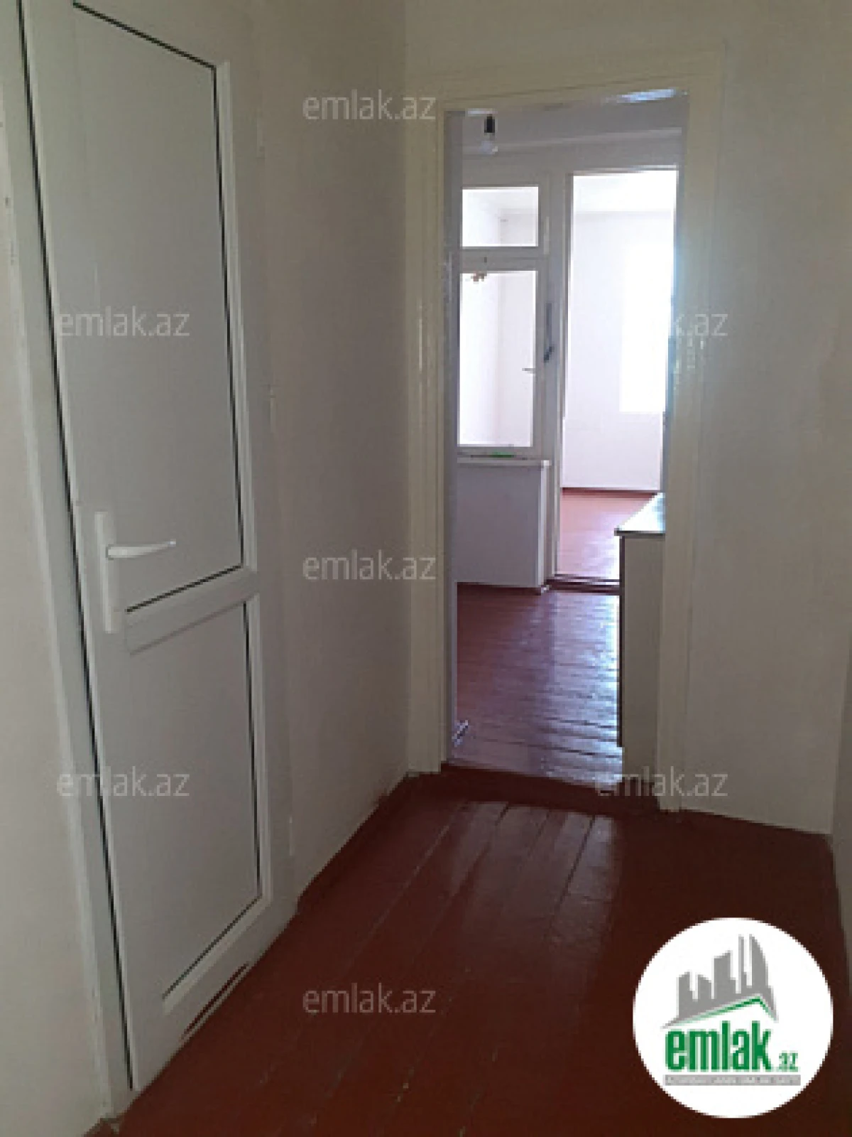 Satılır 2 otaqlı köhnə tikili 57 m²