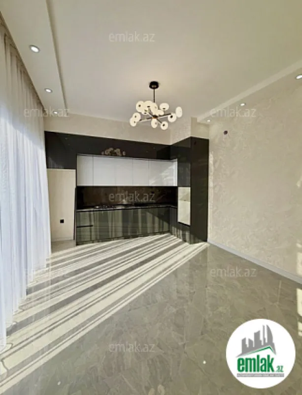 Satılır 4 otaqlı mənzil 150 m²
