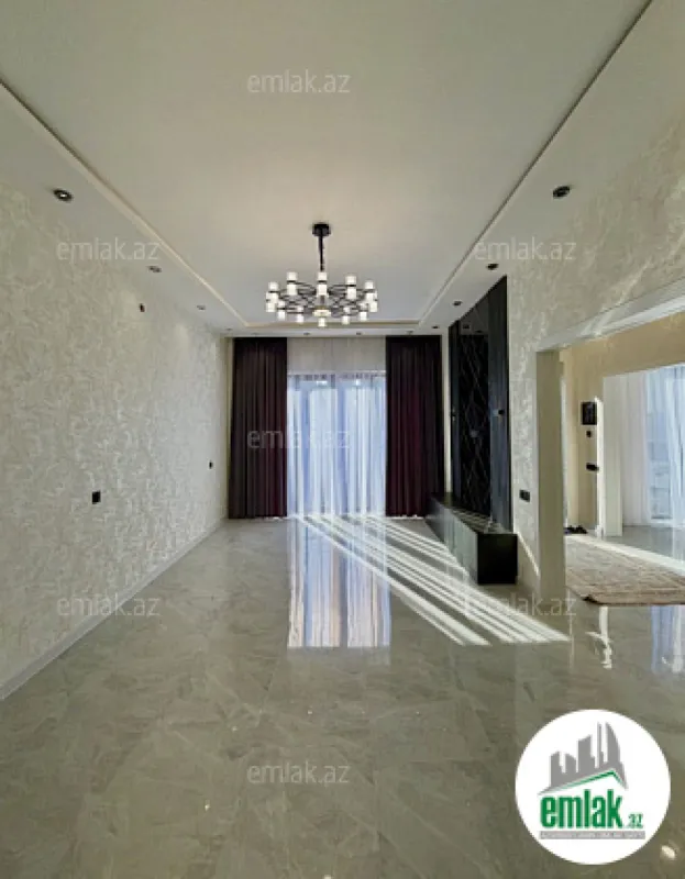 Satılır 4 otaqlı mənzil 150 m²