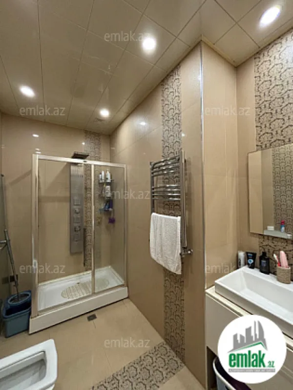 Satılır 2 otaqlı yeni tikili 84 m²