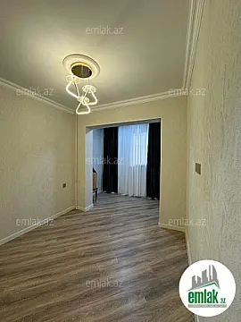 Satılır 2 otaqlı köhnə tikili 48 m²
