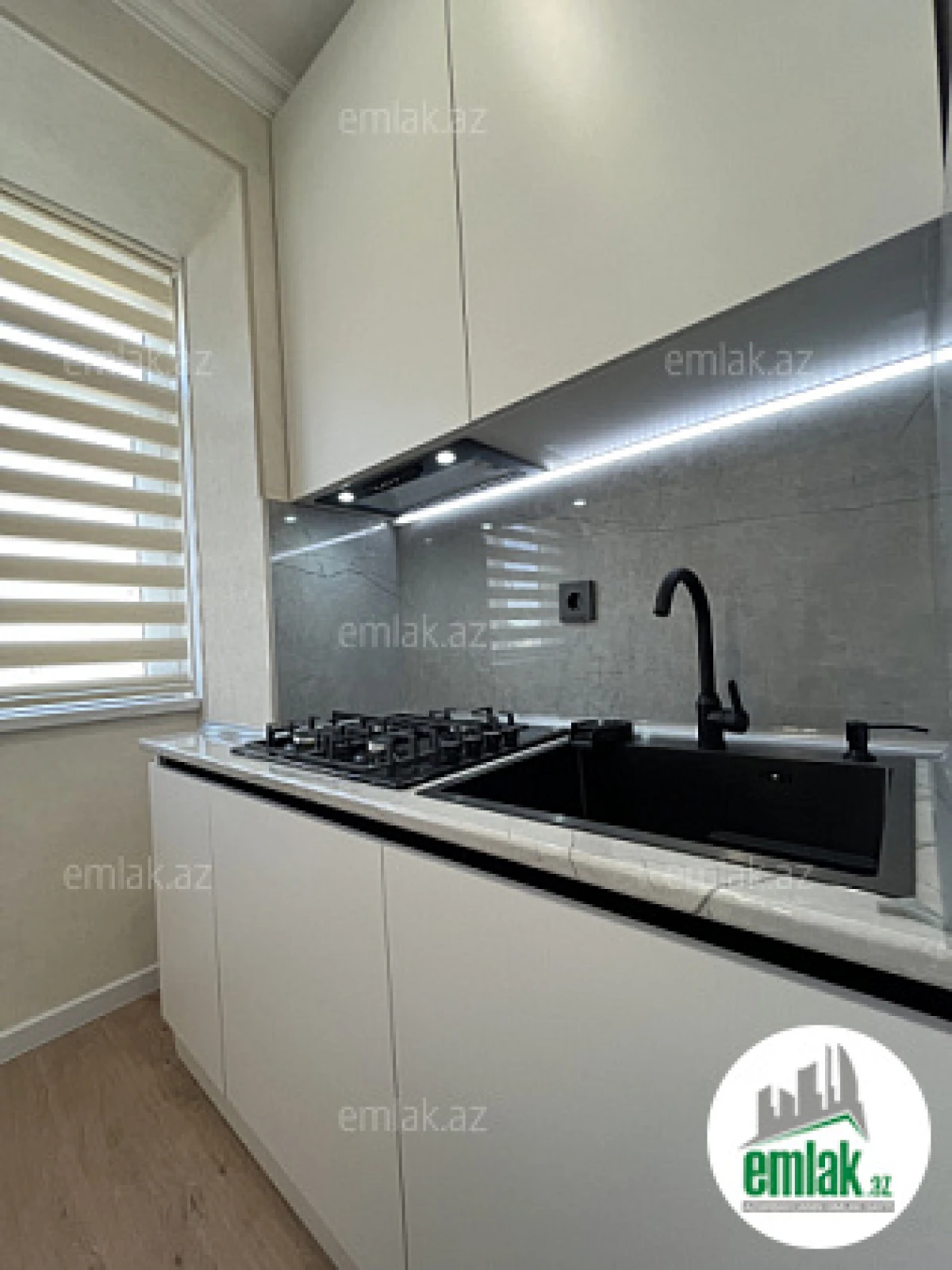 Satılır 3 otaqlı köhnə tikili 60 m²