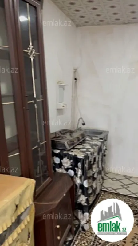 Satılır 3 otaqlı köhnə tikili 80 m²
