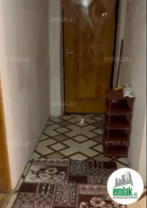 Satılır 3 otaqlı köhnə tikili 80 m²