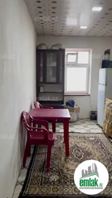 Satılır 3 otaqlı köhnə tikili 80 m²