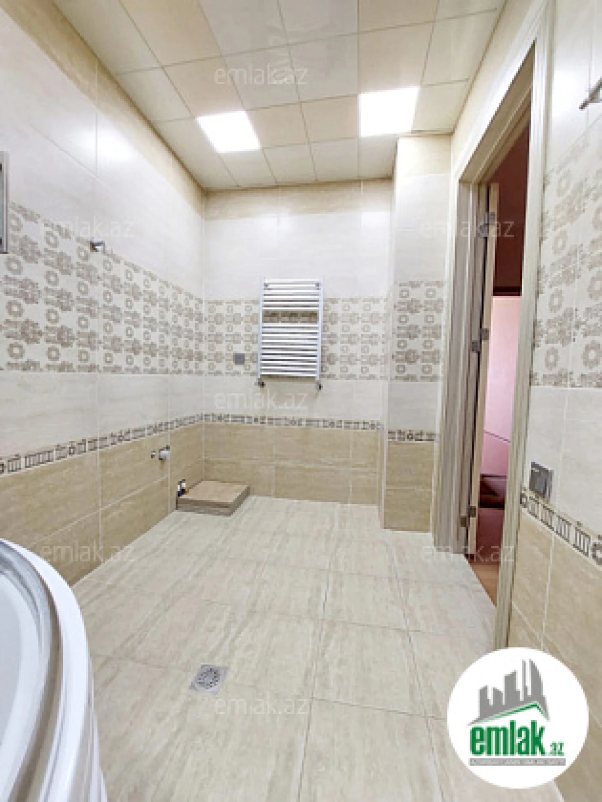 Satılır 4 otaqlı yeni tikili 110 m²