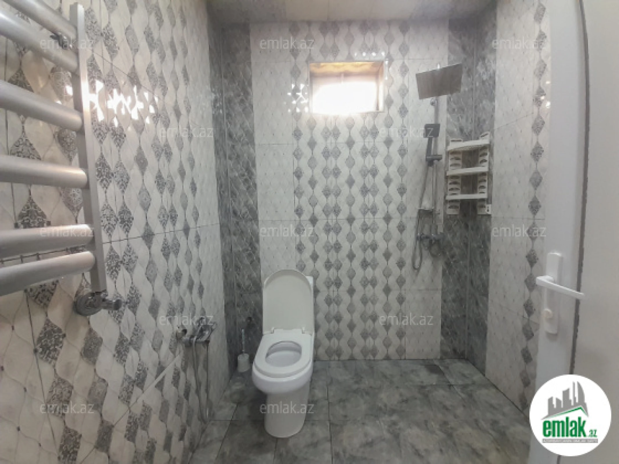 Satılır 4 otaqlı həyət evi 140 m²