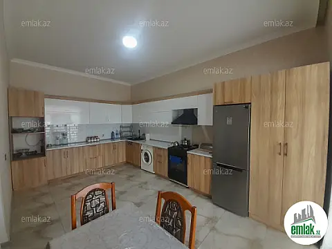 Satılır 4 otaqlı həyət evi 140 m²
