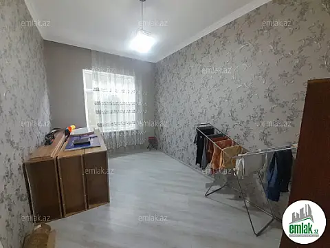 Satılır 4 otaqlı həyət evi 140 m²