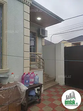 Satılır 3 otaqlı həyət evi 130 m²
