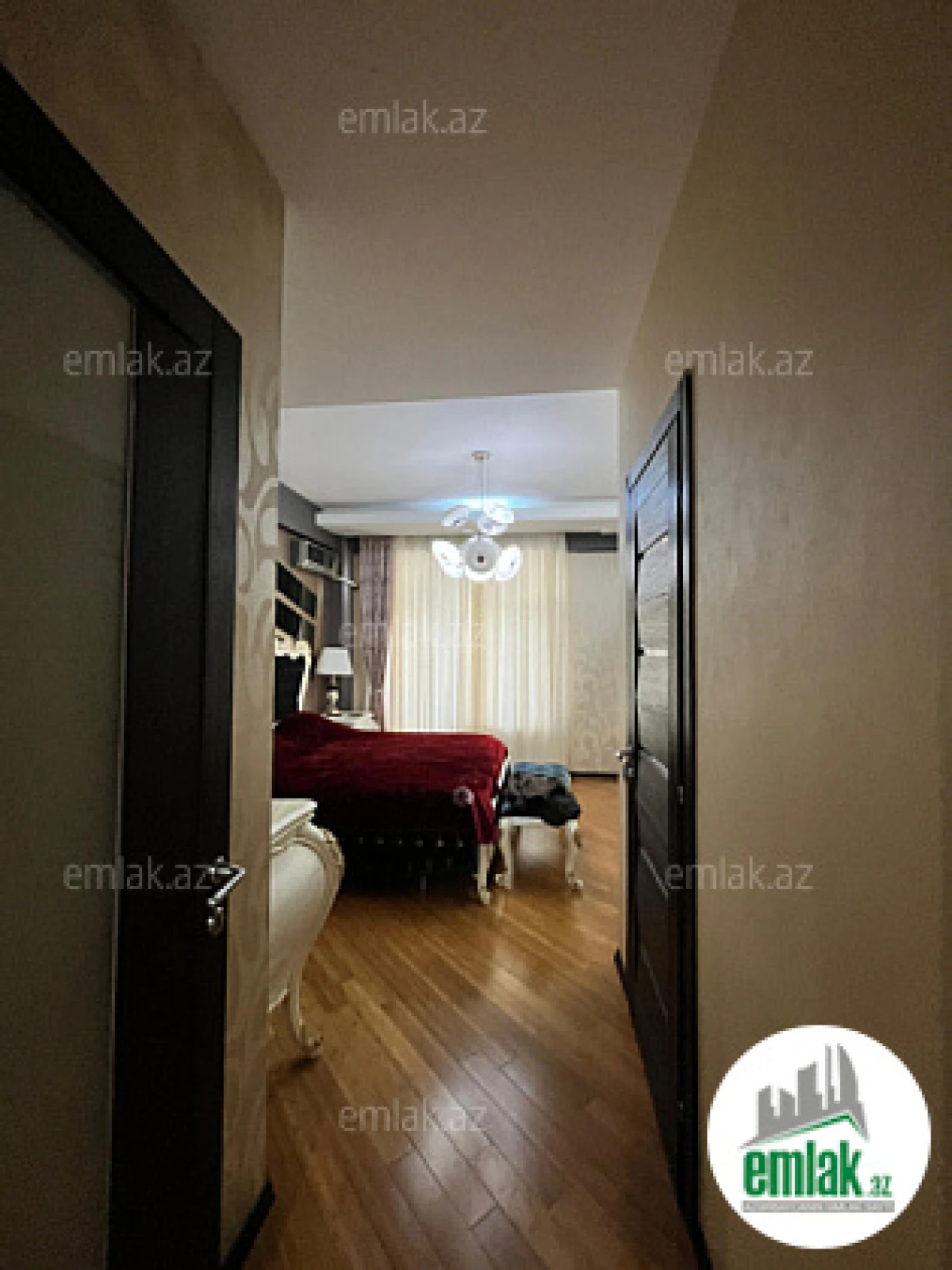 Satılır 3 otaqlı yeni tikili 150 m²