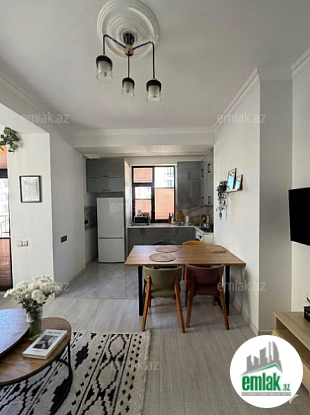 Satılır 3 otaqlı yeni tikili 75 m²