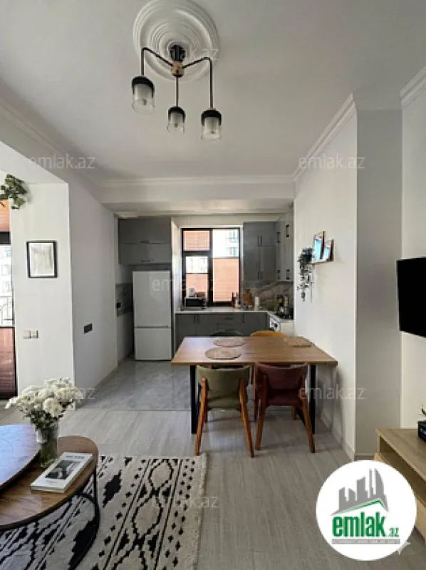 Satılır 3 otaqlı yeni tikili 75 m²