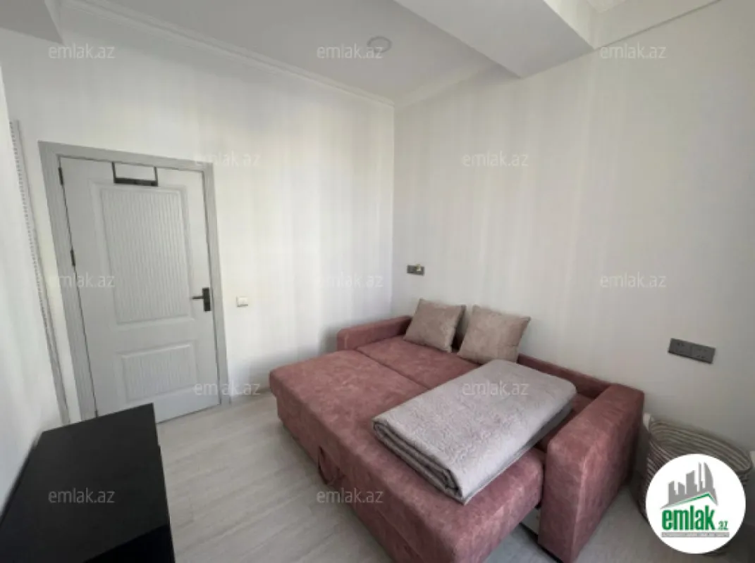Satılır 3 otaqlı yeni tikili 75 m²