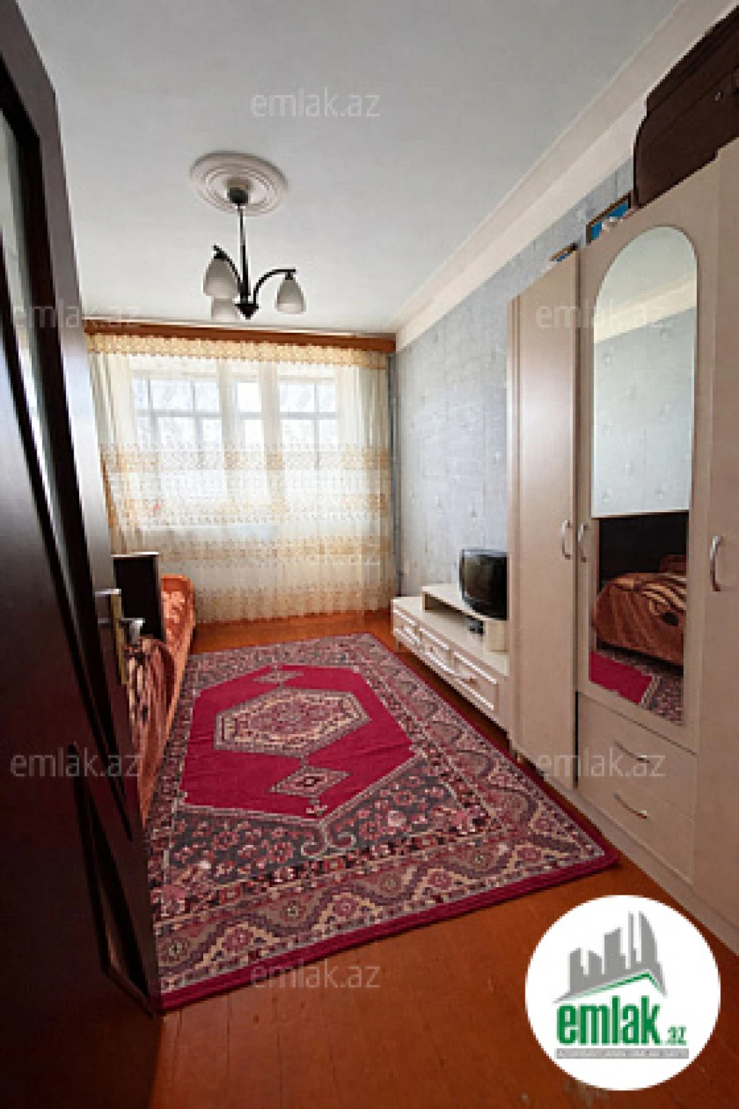 Satılır 3 otaqlı köhnə tikili 70 m²