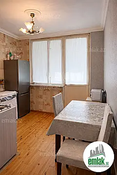 Satılır 3 otaqlı köhnə tikili 70 m²