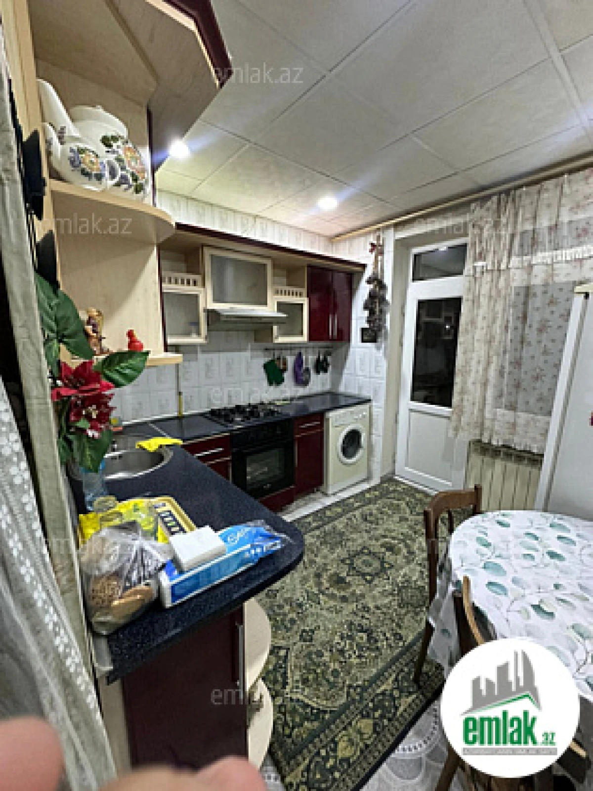 Satılır 2 otaqlı köhnə tikili 60 m²