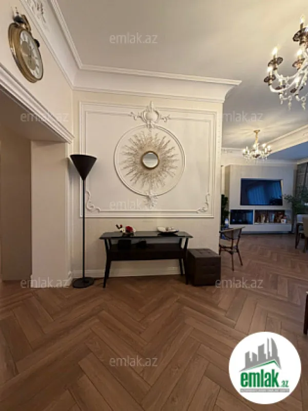 Satılır 3 otaqlı yeni tikili 165 m²