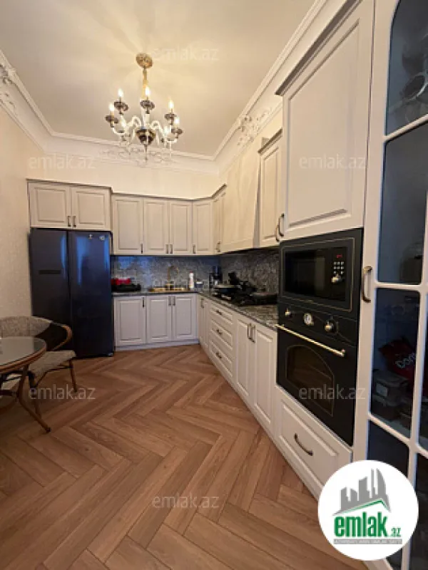 Satılır 3 otaqlı yeni tikili 165 m²