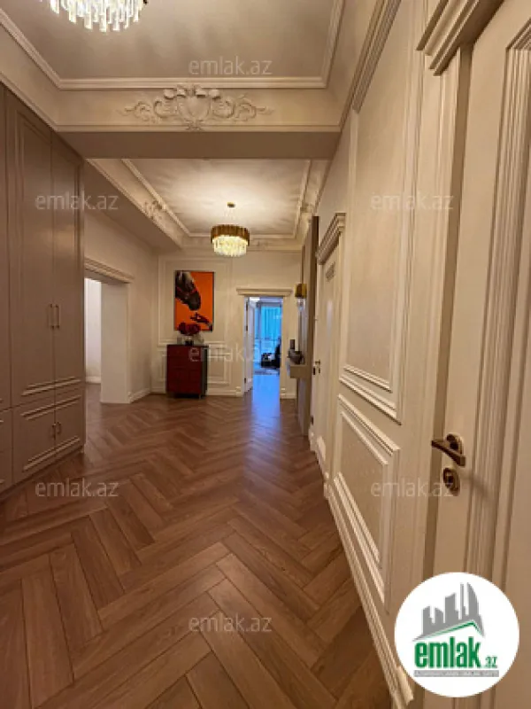 Satılır 3 otaqlı yeni tikili 165 m²