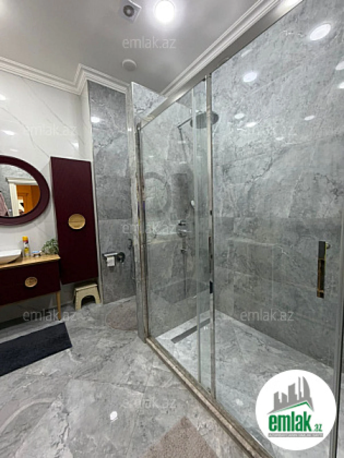 Satılır 3 otaqlı yeni tikili 165 m²