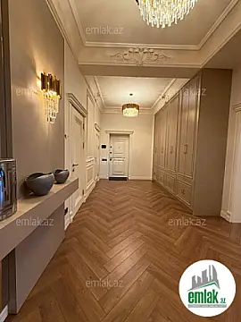 Satılır 3 otaqlı yeni tikili 165 m²