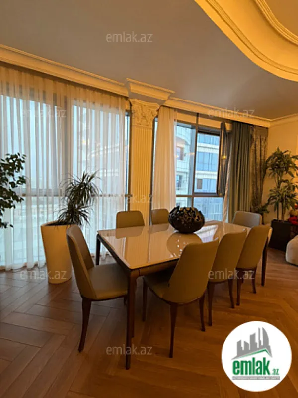 Satılır 3 otaqlı yeni tikili 165 m²