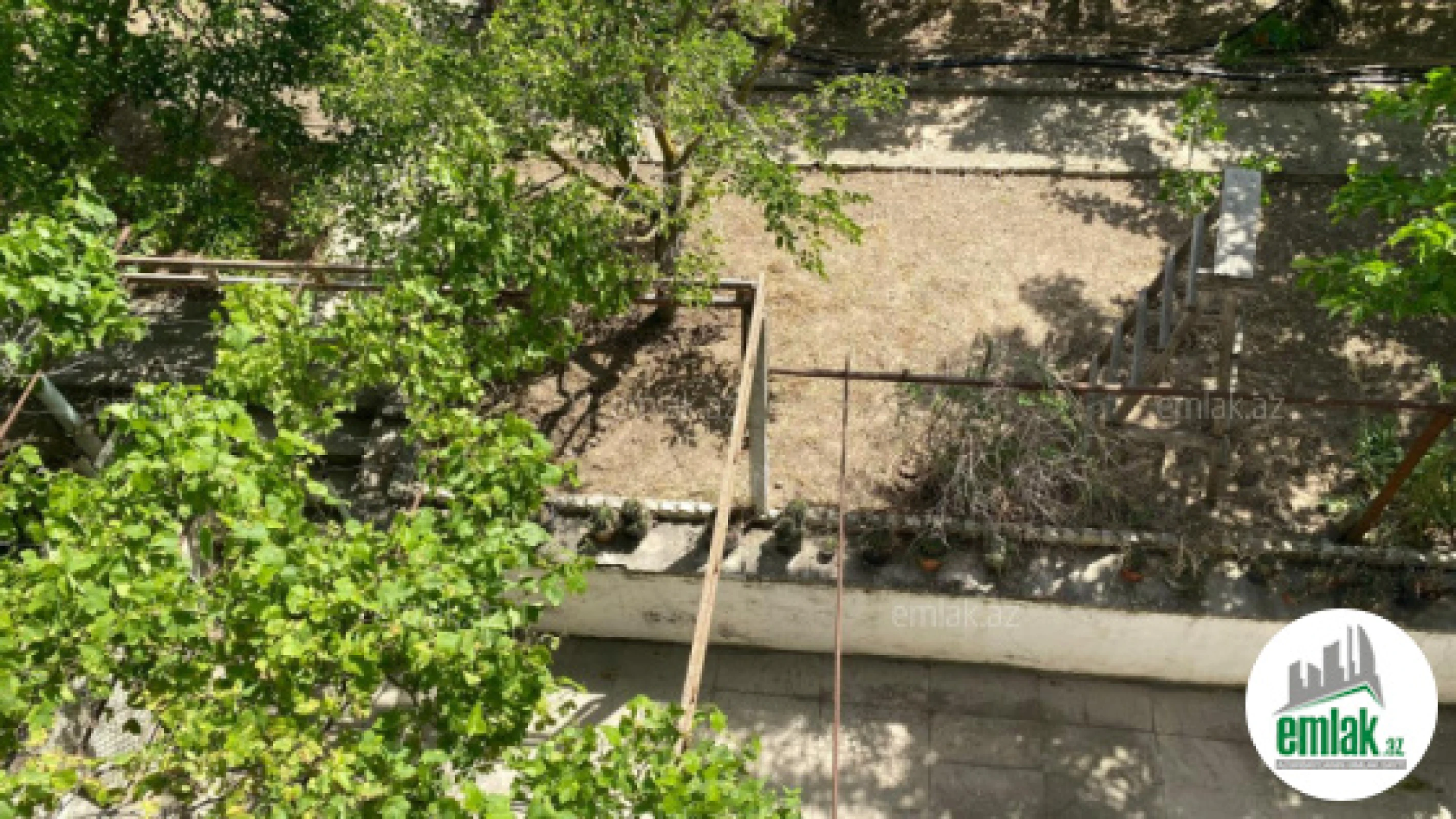 Satılır torpaq sahəsi 2400 m²