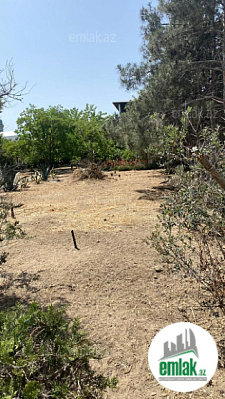 Satılır torpaq sahəsi 2400 m²